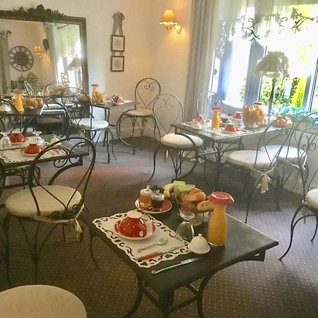 Hotel Boutique Saint-Louis Лізьє Екстер'єр фото