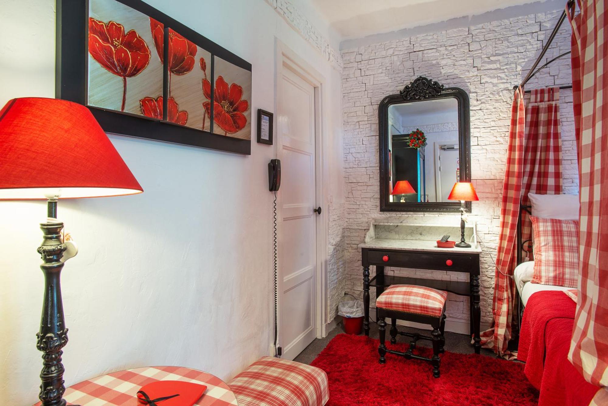 Hotel Boutique Saint-Louis Лізьє Екстер'єр фото